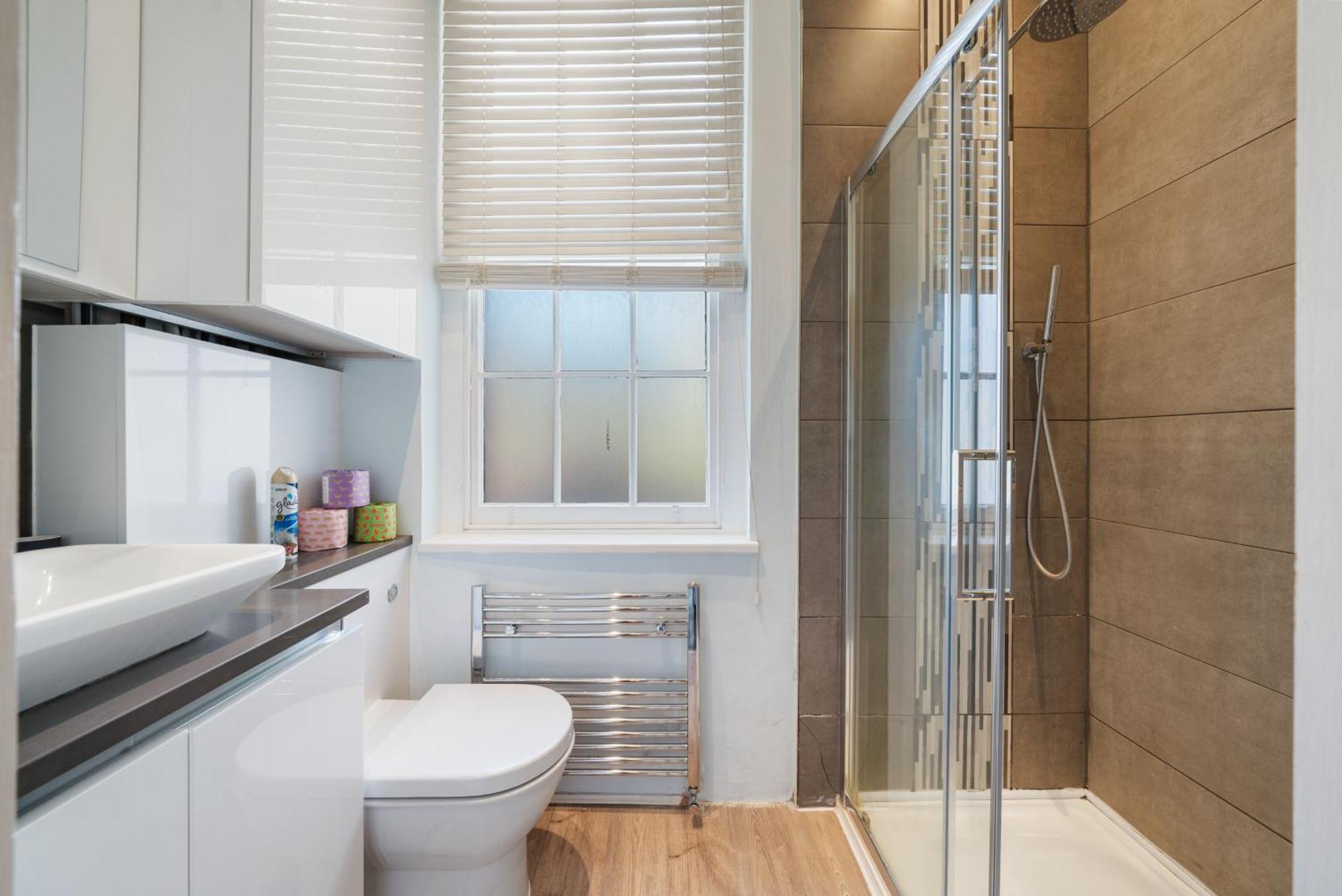Superb One Bedroom Apartment In Soho London Exterior foto